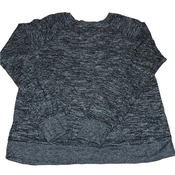 Inspired Hearts sweater - Picture 2 of 4